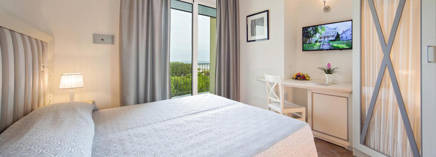 © Eurotours Doppelzimmer Superior Balkon