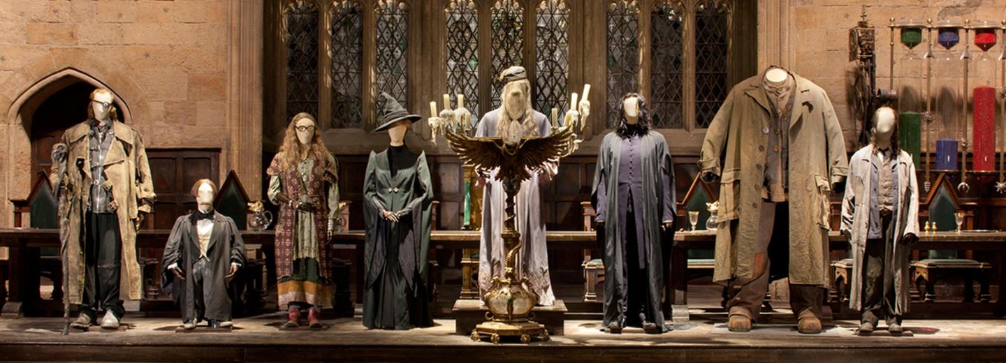 © TM & © Warner Bros. Entertainment Inc. Harry Potter Publishing Rights © JKR. Harry Potter characters, names and related indicia are trademarks of and © Warner Bros. Entertainment Inc. All Rights Reserved. Warner Bros. Studio Tour London - The Making of Harry Potter