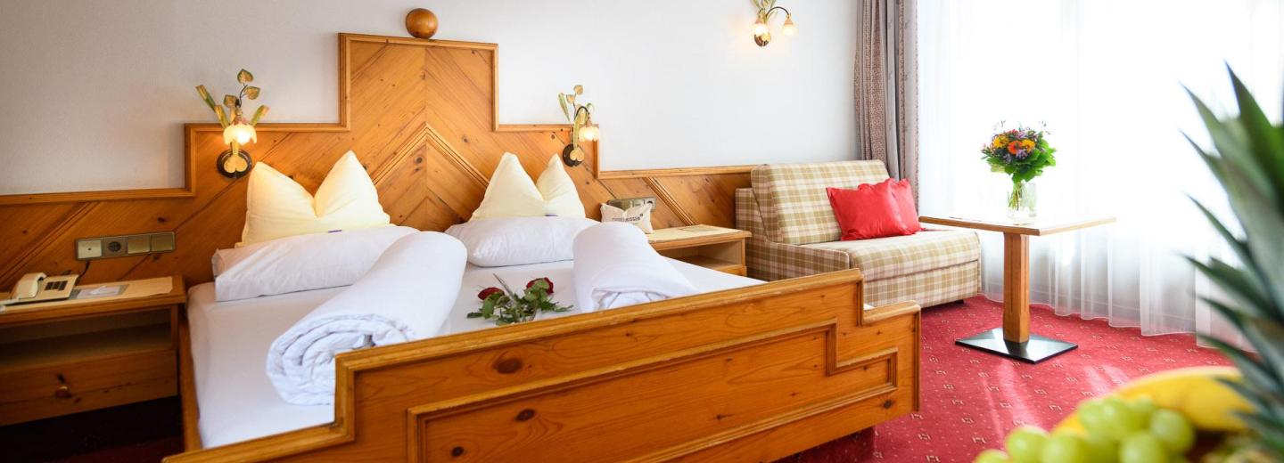 © Eurotours Beispielzimmer, Alpenpark Resort