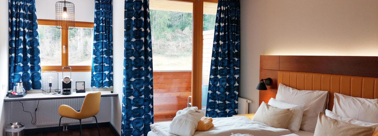 © Eurotours Beispiel, Doppelzimmer Standard Balkon DUO EXTRA, Hotel TUI BLUE Fieberbrunn