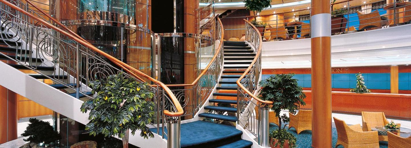 © Norwegian Cruiseline Norwegian Sun, Atrium