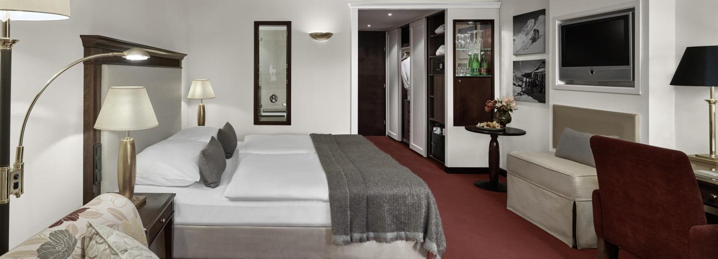 © Eurotours Beispielzimmer, LEBENBERG Schlosshotel