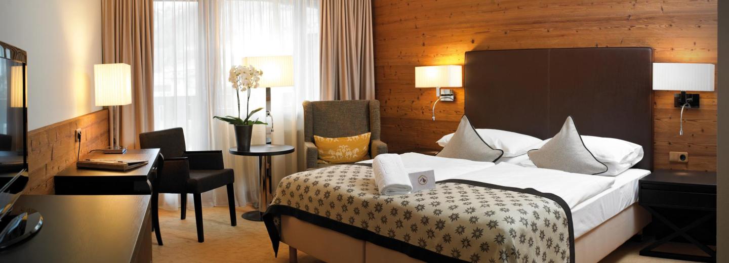 © Eurotours Beispiel Zimmer, Das Alpenhaus Kaprun