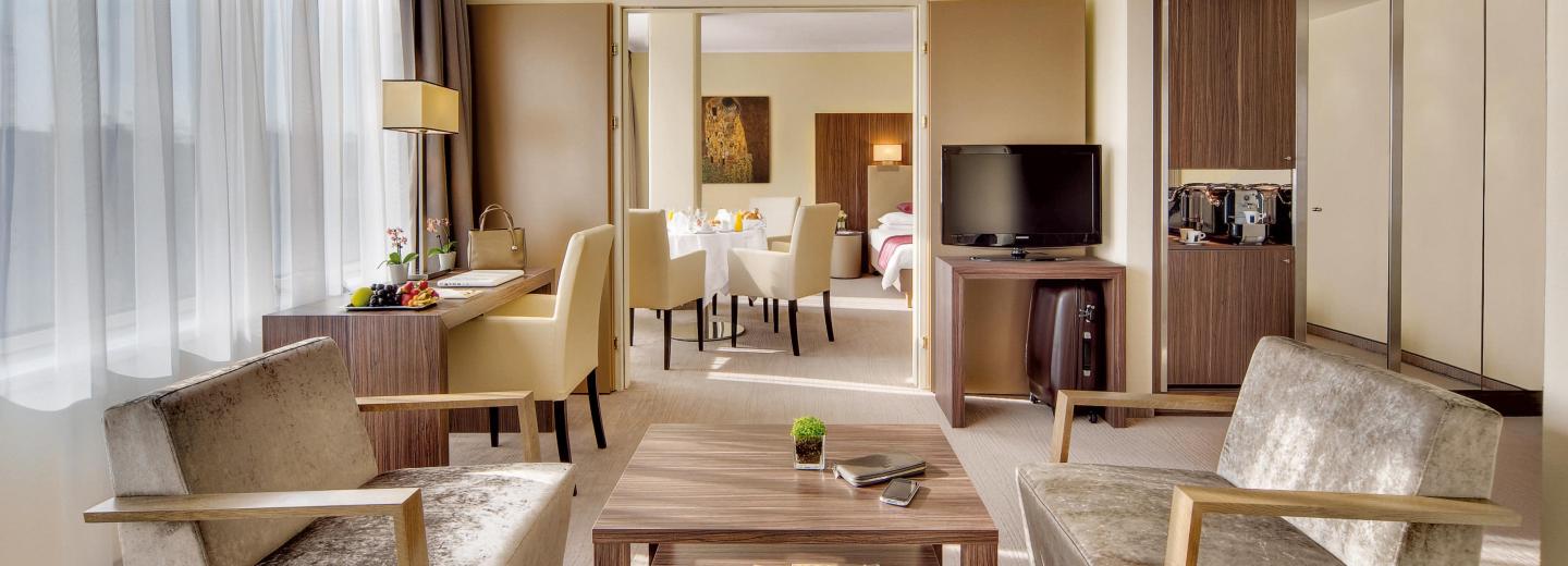 © Eurotours Beispiel Zimmer, Hotel Schillerpark