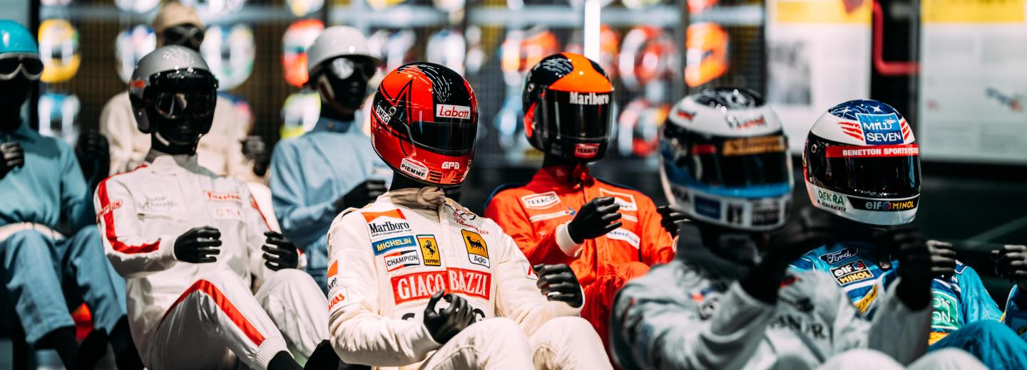 © The F1 logo, FORMULA 1, F1, GRAND PRIX and related marks are trademarks of Formula One Licensing BV, a Formula 1 company.All rights reserved.In partnership with F1, the Formula 1 Exhibition is produced by Round Room Live and Pathfinder Live Formula1® Die Ausstellung