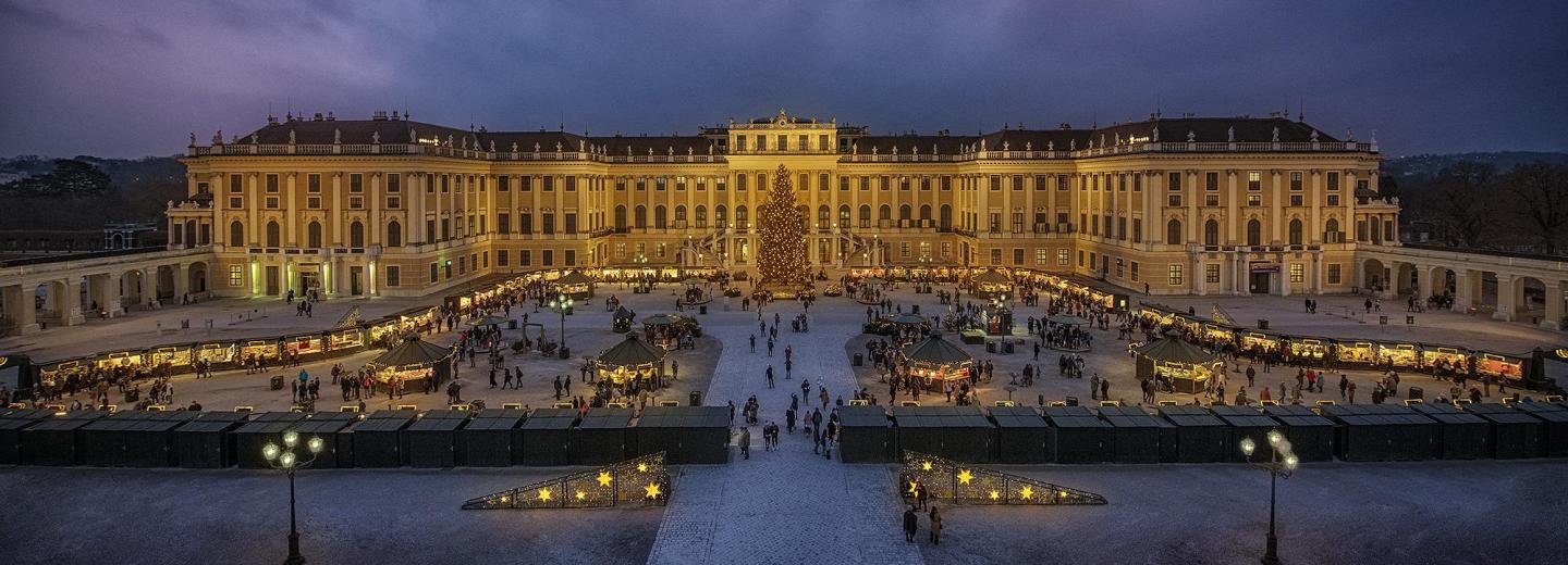 © www.weihnachtsmarkt.co.at / Andreas Tischler Weihnachts- & Neujahrsmarkt Schloss Schönbrunn