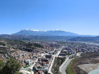 Albanien