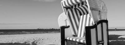9817010/ostsee-strandkorb-gettyimages-459277155_1742980908458.jpg