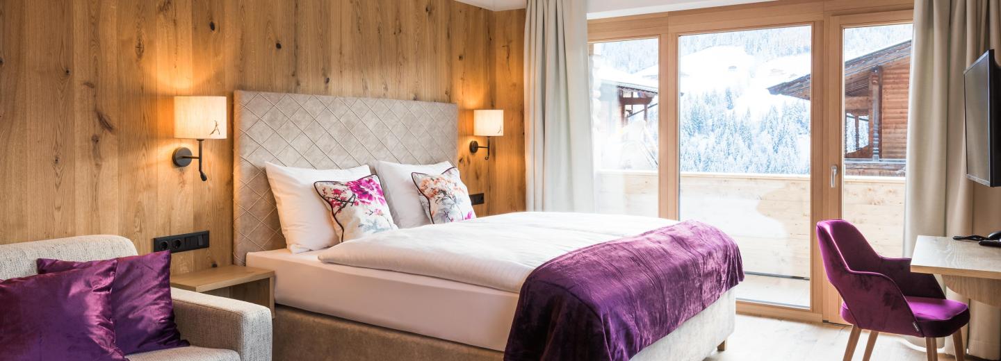 © Eurotours Zimmerbeispiel: Doppelzimmer Standard Balkon Wolkenmeer