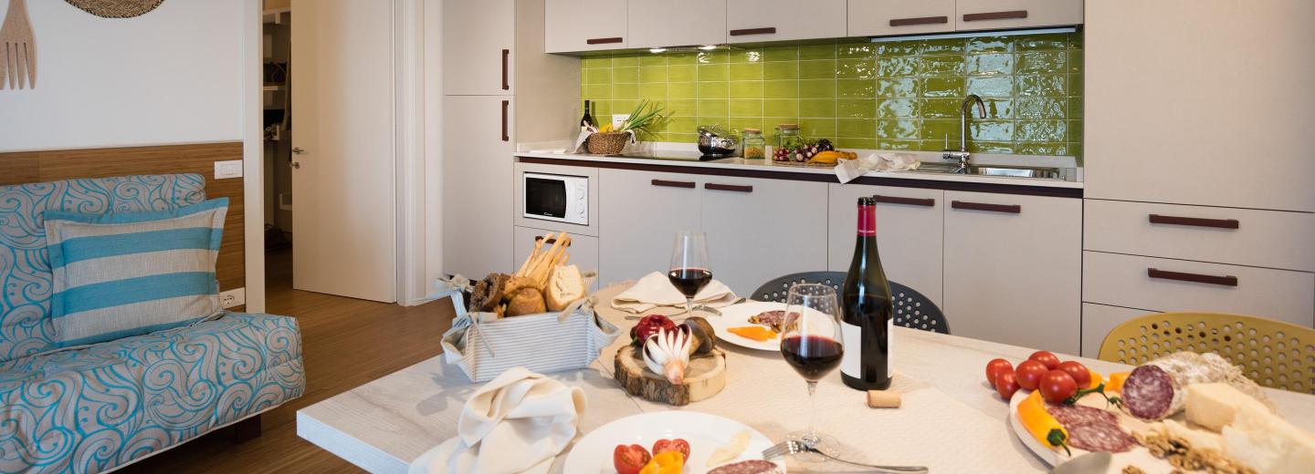 © Eurotours Beispiel Bungalow Terrasse 'Pino Nero'