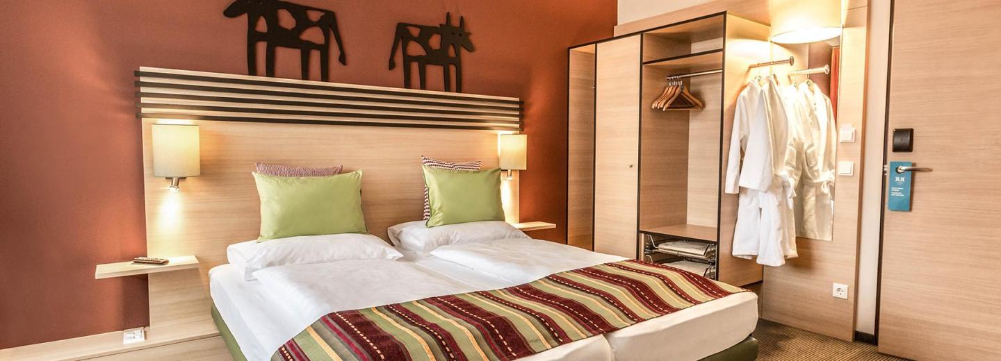 © Eurotours Zimmerbeispiel, Doppelzimmer „Standard DUO“