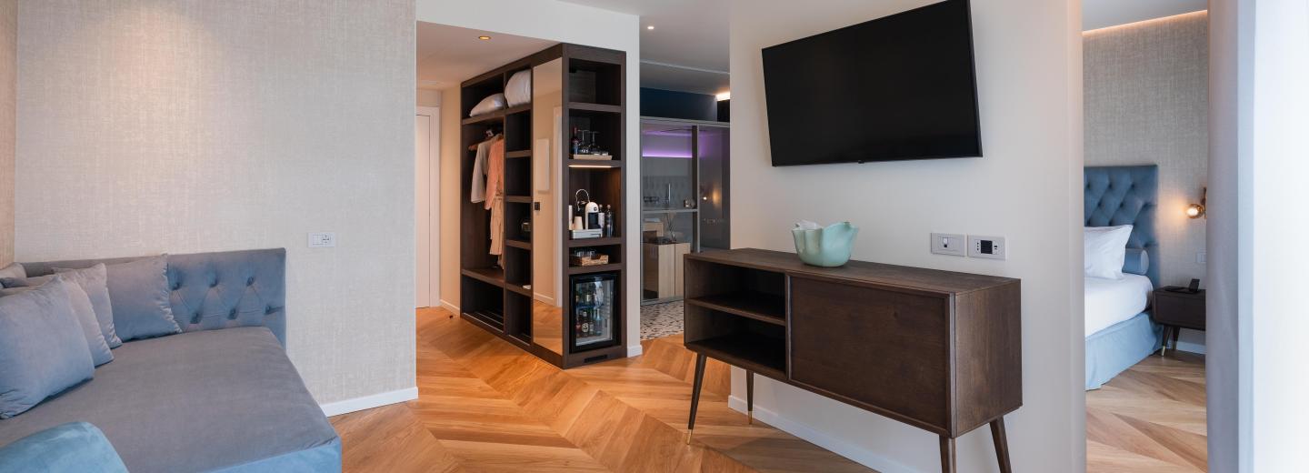 © Eurotours Zimmerbeispiel A Suite Wellness