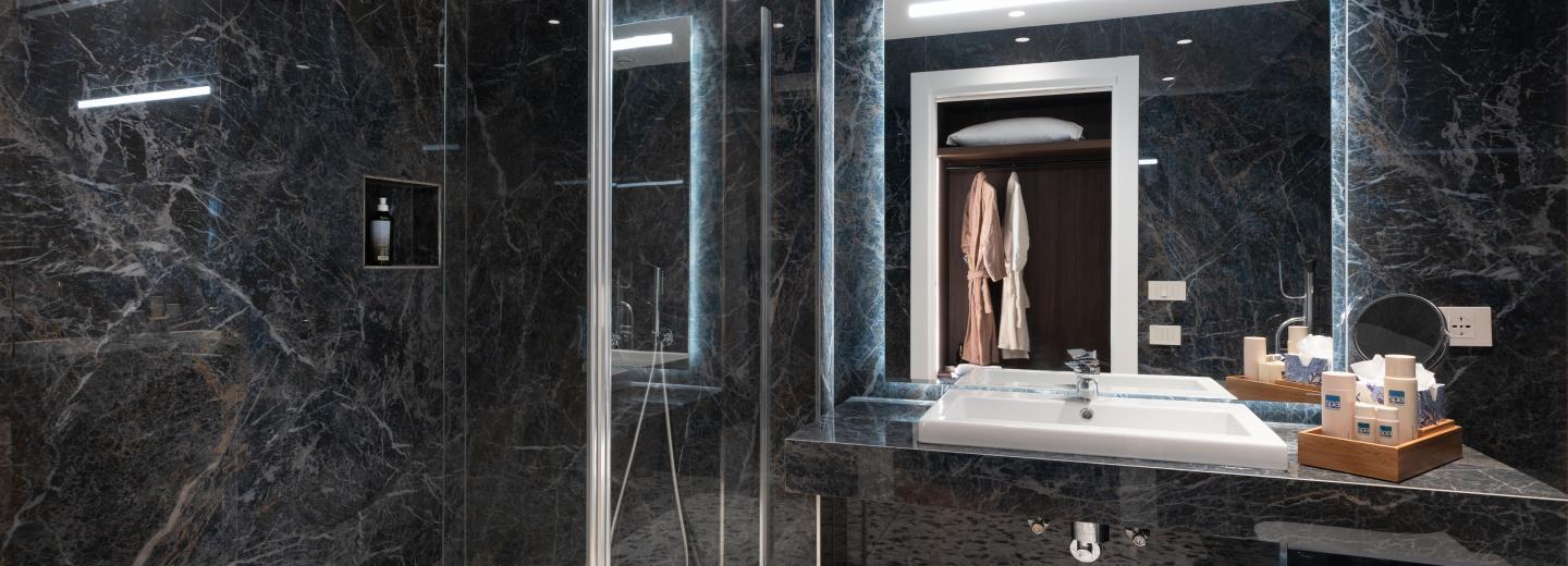 Zimmerbeispiel, Suite Wellness