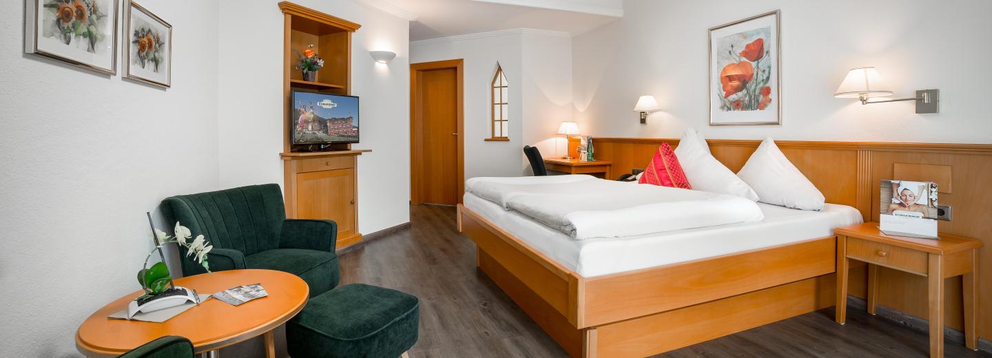 Zimmerbeispiel: Dreibettzimmer Comfort Balkon Panorama