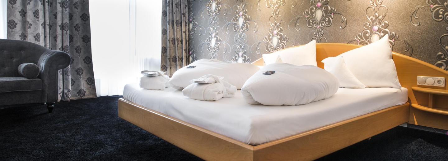 © Eurotours Zimmerbeispiel, Doppelzimmer Balkon "Sweet Dreams"