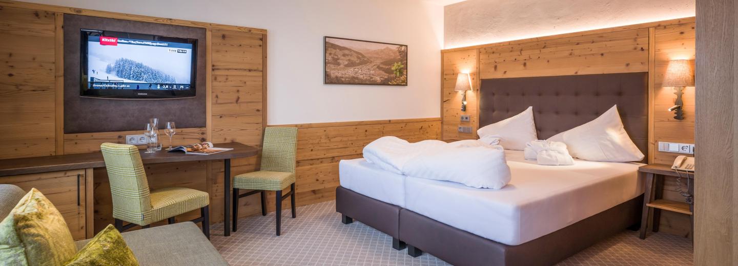 Zimmerbeispiel: Standard Dreibettzimmer (Haupthaus)