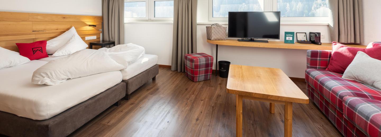 Zimmerbeispiel: Doppelzimmer Balkon mit Zustellbett