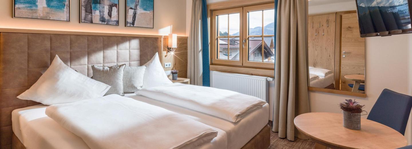 Zimmerbeispiel:   Standard Doppelzimmer "Berg Glück"