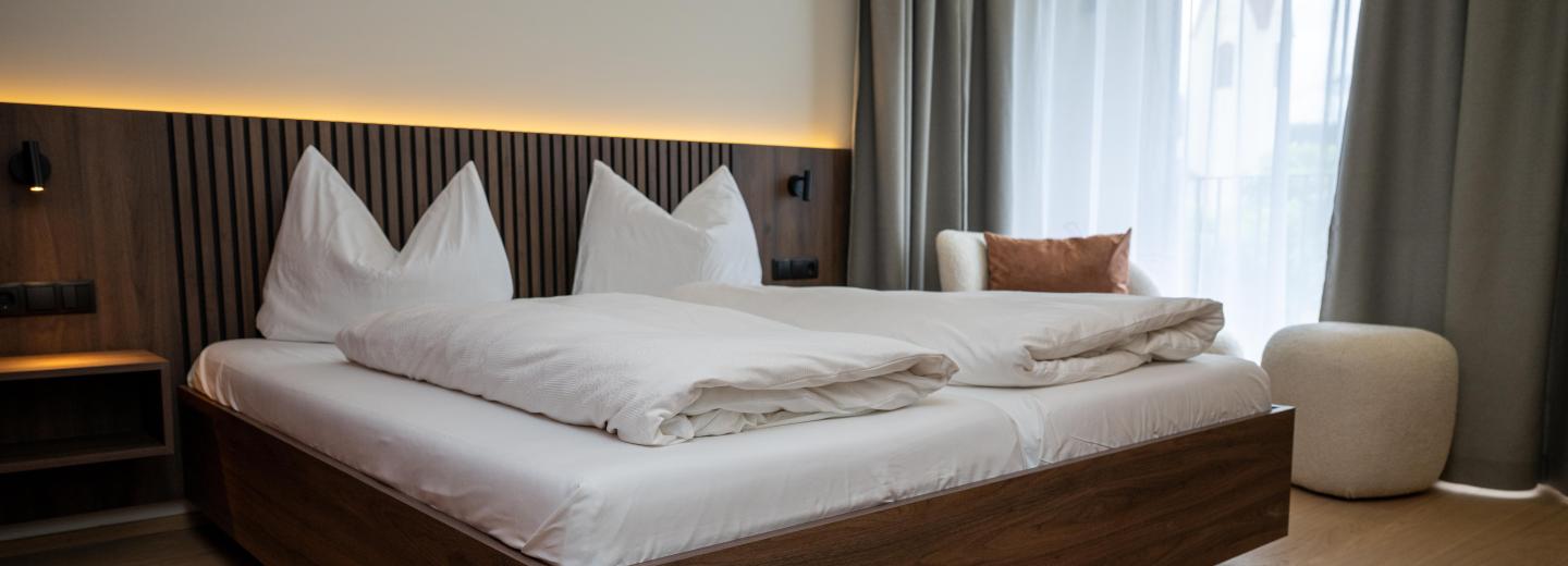 Zimmerbeispiel, Deluxe Doppelzimmer Balkon