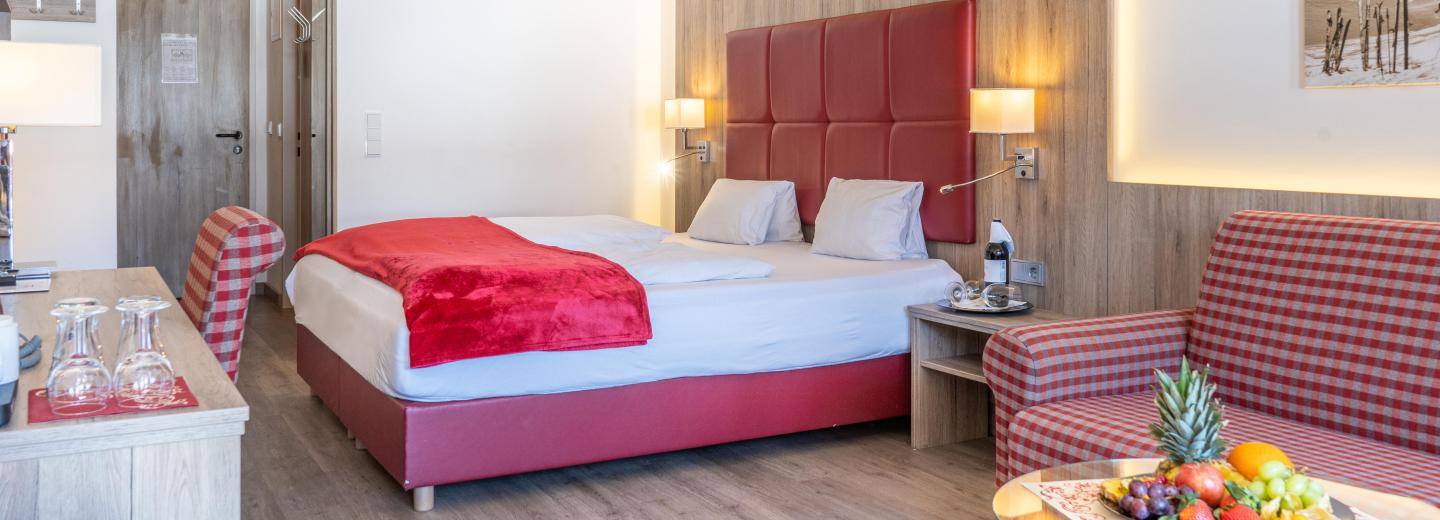 Zimmerbeispiel, Dreibettzimmer Standard Balkon